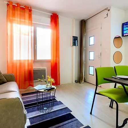 Διαμέρισμα Climatise Aux Portes De L'aubrac Laissac